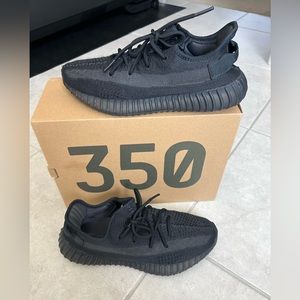 Yeezy by adidas 350 boost onyx black size 10